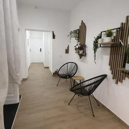 Πανσιόν Yes I Know My - Foria Νάπολη